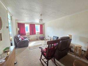 Lounge/diner- click for photo gallery